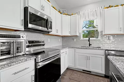 Kitchen - 1237 E Sontag, Derby, KS 67037 photo 3 of 7