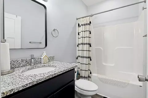 Bath - 1237 E Sontag, Derby, KS 67037 photo 1 of 4