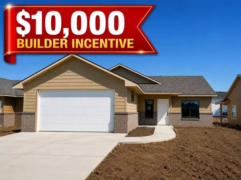 8974 E Joshua St, Bel Aire, KS 67226