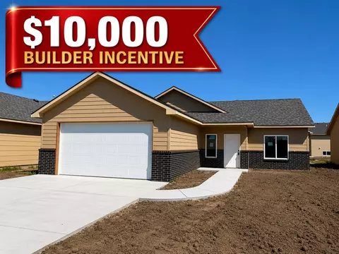 8986 E Joshua St, Bel Aire, KS 67226