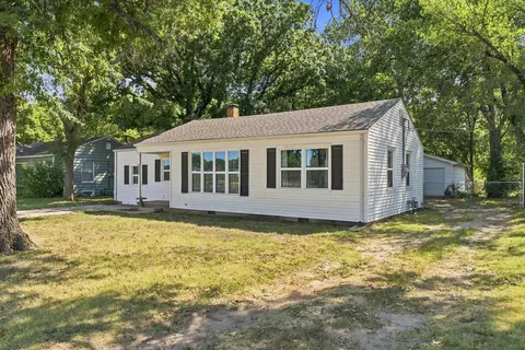 3016 N Charles Ave, Wichita, KS 67204