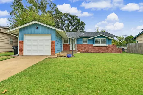 2219 Edward St, Salina, KS 67401
