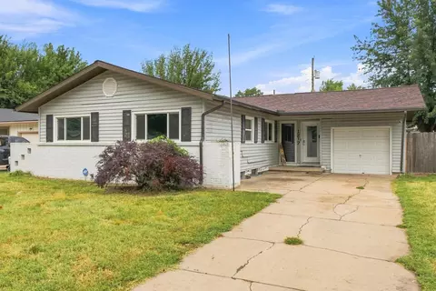 1217 W Dallas St, Wichita, KS 67217