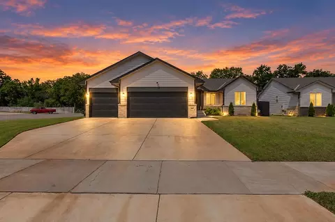 3002 E Maywood, Wichita, KS 67216