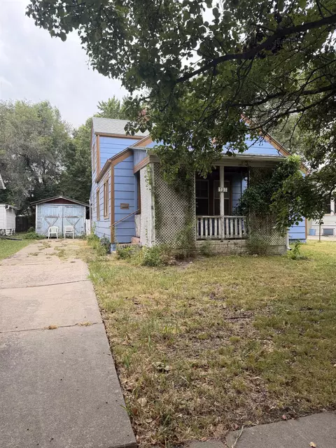 731 S Spruce St, Wichita, KS 67211