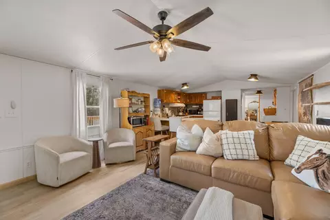 Living - 9901 E 103rd St S, Mulvane, KS 67110 photo 3 of 4