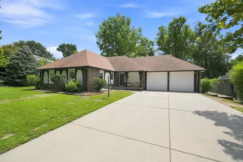 8239 E Brookhollow, Wichita, KS 67206