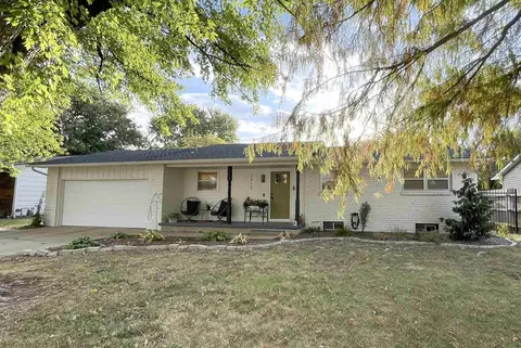 1512 N Glenhurst, Wichita, KS 67212