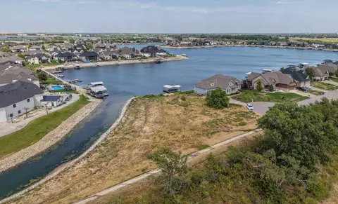 4524 W Shoreline, Wichita, KS 67205