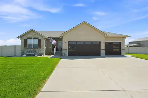 3 Bristol Dr, South Hutchinson, KS 67505