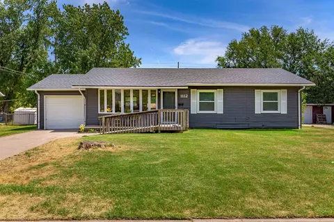 1112 N Acadia Ave, Wichita, KS 67212