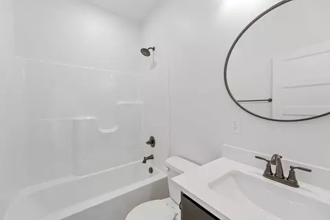Bath - 12008 W Arvada Blvd, Maize, KS 67101 photo 6 of 6
