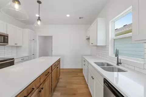 Kitchen - 12008 W Arvada Blvd, Maize, KS 67101 photo 1 of 1