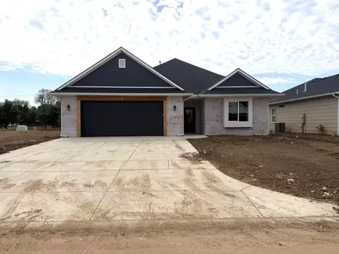 706 N Rainbow Lake Ct, Wichita, KS 67235