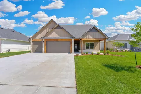 722 N Rainbow Lake Ct, Wichita, KS 67235
