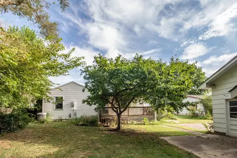 Exterior - 623 E Mulvane, Mulvane, KS 67110 photo 5 of 7