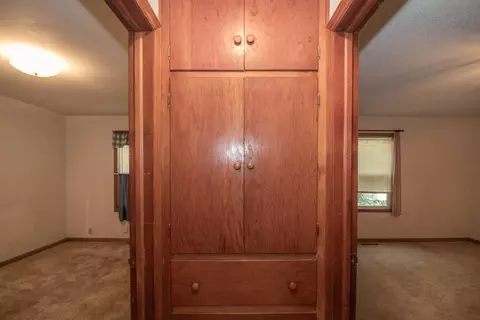 Entry Way - 623 E Mulvane, Mulvane, KS 67110 photo 1 of 2
