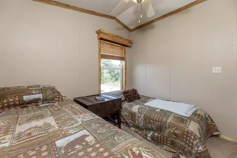 Bedroom - 2257 Lookout Point Rd, Fall River, KS 67047 photo 4 of 5