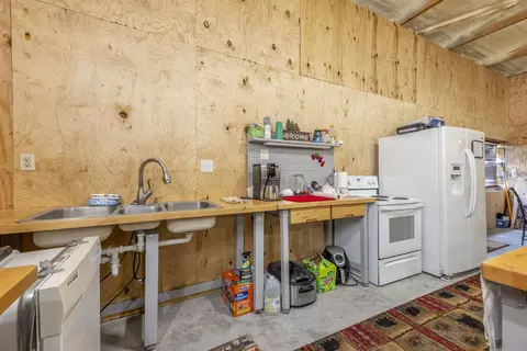 Kitchen - 2257 Lookout Point Rd, Fall River, KS 67047 photo 5 of 5
