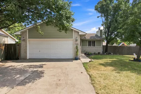 1645 S Lark Ct, Wichita, KS 67209
