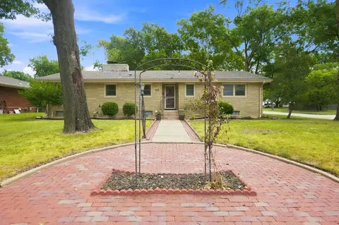 1104 N Pinecrest St, Wichita, KS 67208