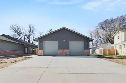 423 S All Halllows UNIT 200, Wichita, KS 67213