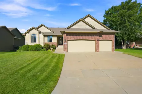 4119 N Parkdale Cir, Maize, KS 67101