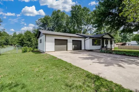 1800 Ritchie, Winfield, KS 67156
