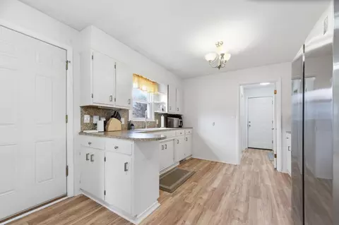 Entry Way - 421 Epp St, Andover, KS 67002 photo 1 of 3