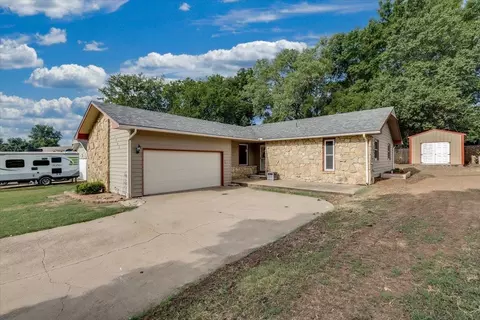 1003 Highland Dr, Arkansas City, KS 67005