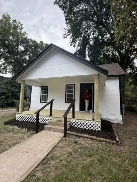 617 W Olive St, El Dorado, KS 67042