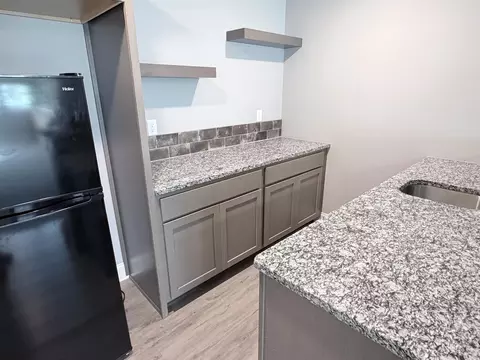 Kitchen - 404 E Samantha Ct, Mulvane, KS 67110 photo 1 of 1