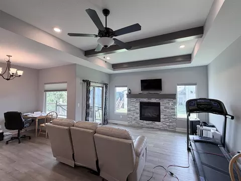 Living - 404 E Samantha Ct, Mulvane, KS 67110 photo 1 of 5