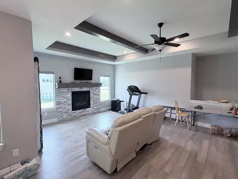 Living - 404 E Samantha Ct, Mulvane, KS 67110 photo 2 of 5