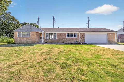2826 S Greenwood Ave, Wichita, KS 67216