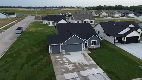 1500 E Appleton St, Valley Center, KS 67147