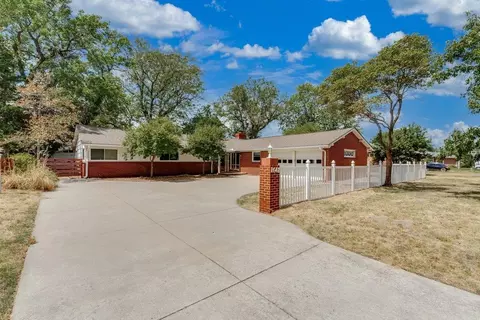 1641 N Womer Dr, Wichita, KS 67203