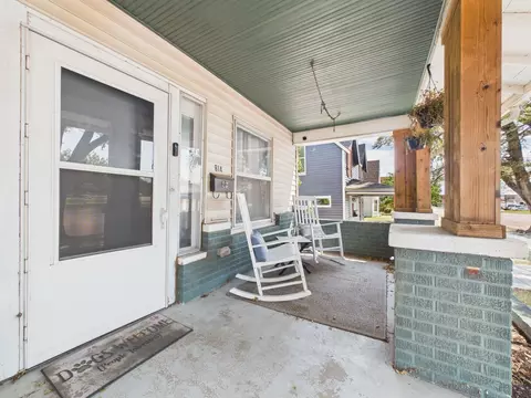 Exterior - 814 State St, Augusta, KS 67010 photo 3 of 6