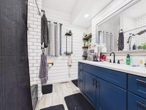 Bath - 814 State St, Augusta, KS 67010 photo 1 of 1