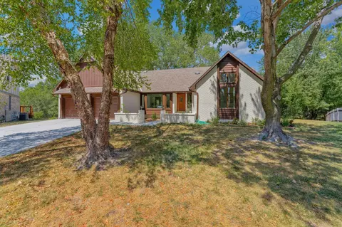 1325 N Covington Cir, Wichita, KS 67212