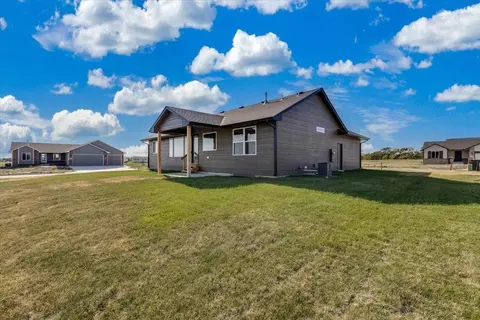 Exterior - 2231 E Arrowhead St, Andover, KS 67002 photo 6 of 9