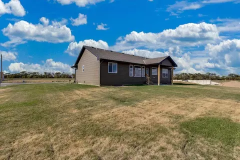 Exterior - 2231 E Arrowhead St, Andover, KS 67002 photo 8 of 9