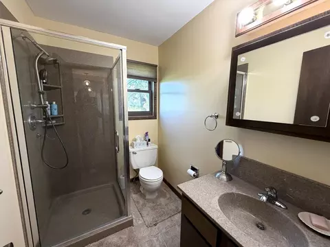 Bath - 1152 Old Hwy 40, Abilene, KS 67410 photo 2 of 3