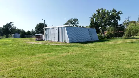 Exterior - 1152 Old Hwy 40, Abilene, KS 67410 photo 2 of 2