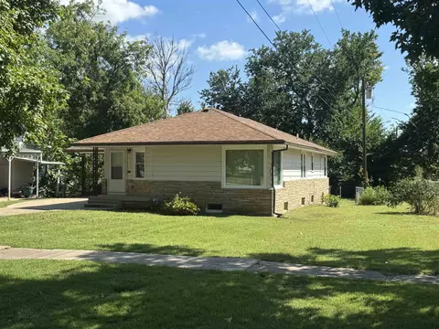 Exterior - 815 E 1st, Eureka, KS 67045 photo 6 of 7