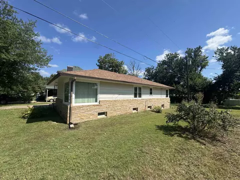 Exterior - 815 E 1st, Eureka, KS 67045 photo 2 of 7