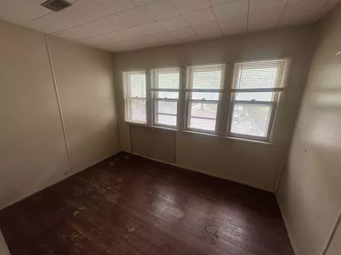 Bedroom - 710 E 9th, Winfield, KS 67156 photo 3 of 3