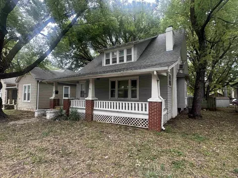 Exterior - 710 E 9th, Winfield, KS 67156 photo 2 of 4