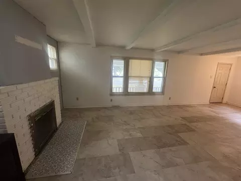 Living - 710 E 9th, Winfield, KS 67156 photo 3 of 3