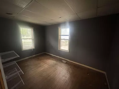 Bedroom - 710 E 9th, Winfield, KS 67156 photo 2 of 3